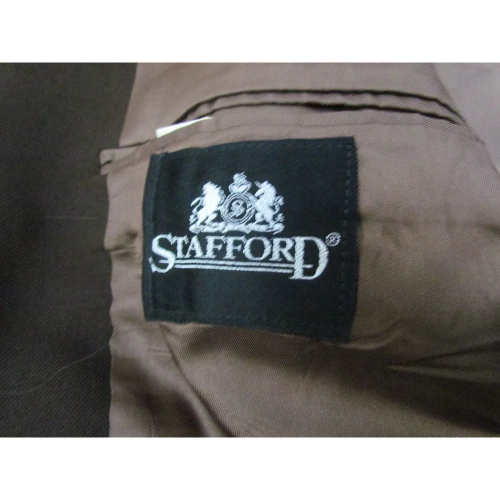 Stafford Blazer 42R Brown Classic Two Button Gold Crest Button Sport Coat
